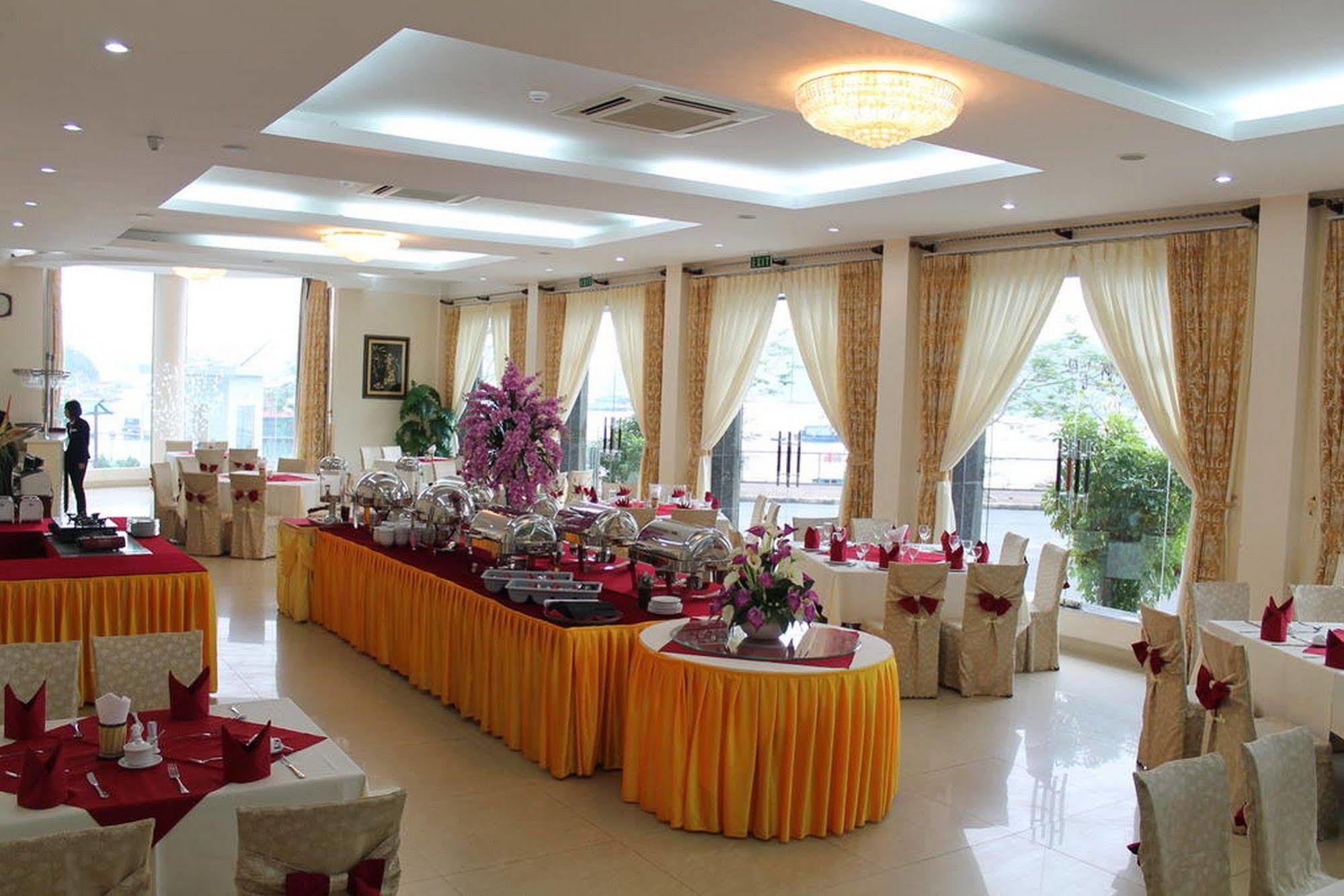 Hung Long Harbour Hotel Cat Ba Dong Khe Sau Eksteriør bilde